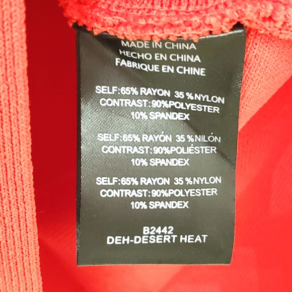 NWOT 2B Bebe Cherry Red Bandage Dress Gold/Neck… - Picture 12 of 14